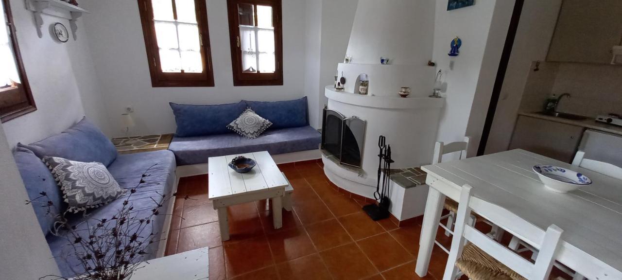 פלאטניאס Villa Katerina מראה חיצוני תמונה