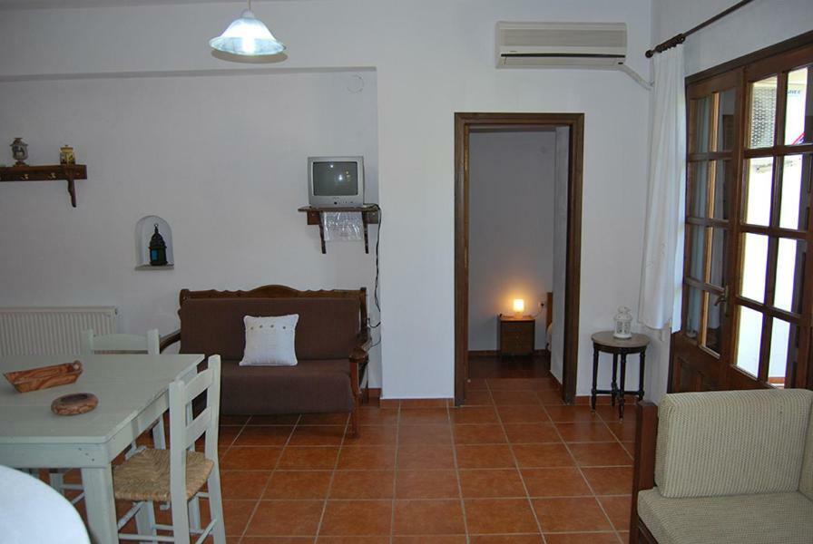 פלאטניאס Villa Katerina מראה חיצוני תמונה
