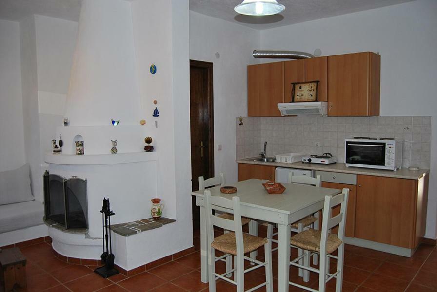 פלאטניאס Villa Katerina מראה חיצוני תמונה